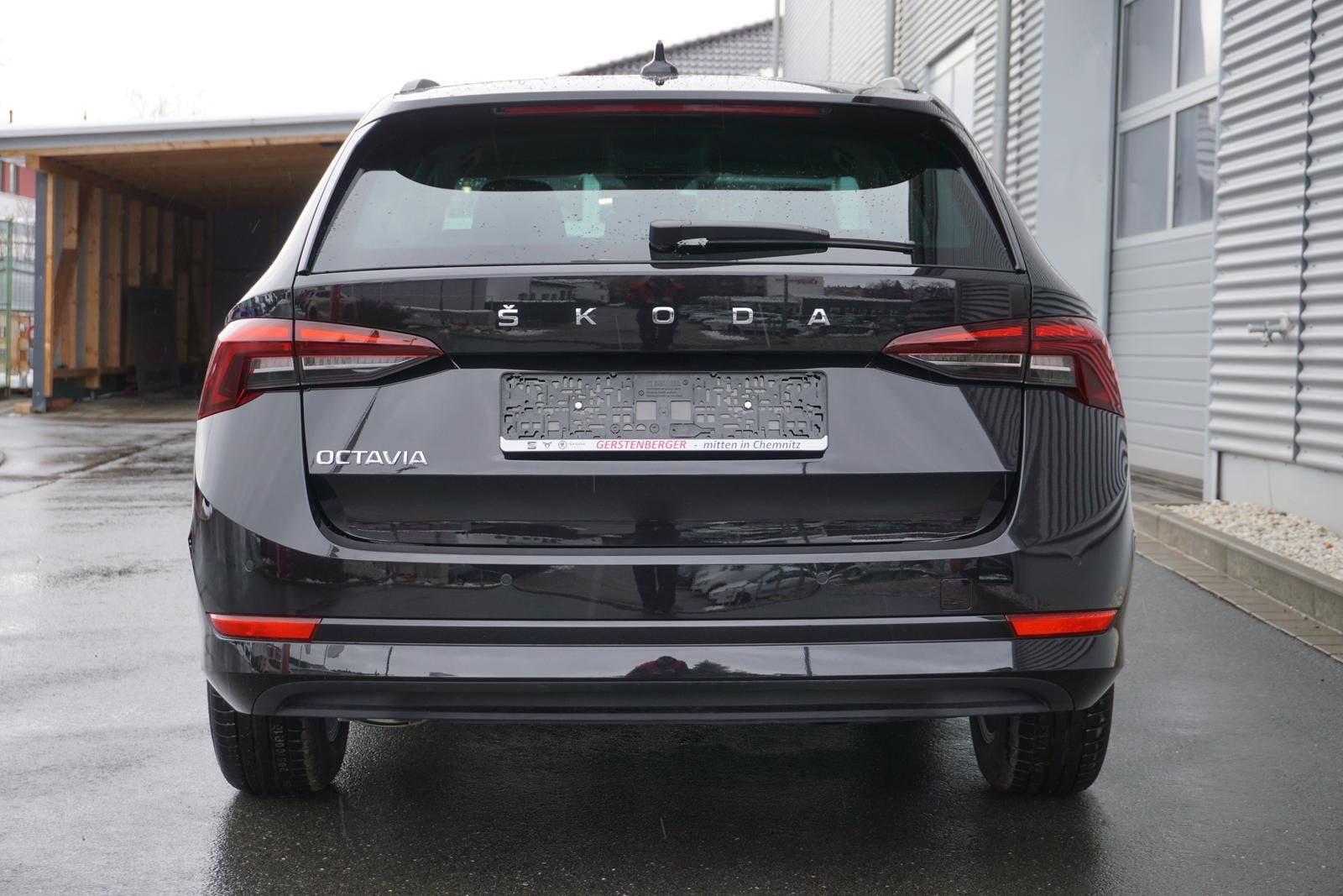 Skoda Octavia Combi Ambition 1.5 TSI - Samsaru's Car Outlet