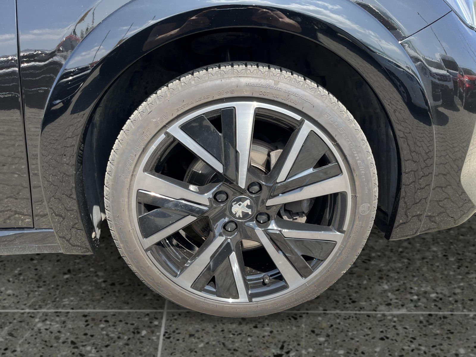 Peugeot 208 GT - Samsaru's Car Outlet