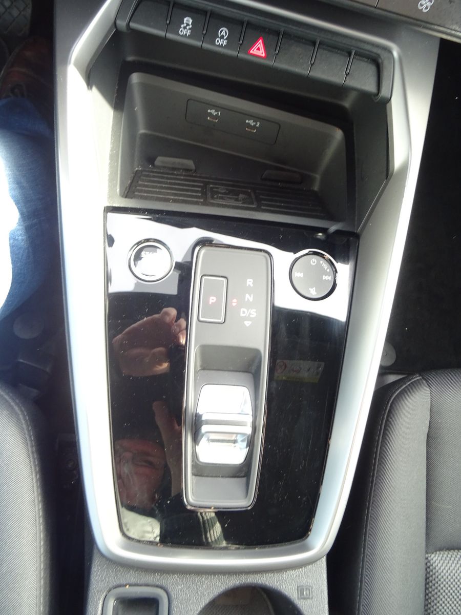 Audi A3 Sportb 30TFSI S line Navi LED SHZ Virtuell