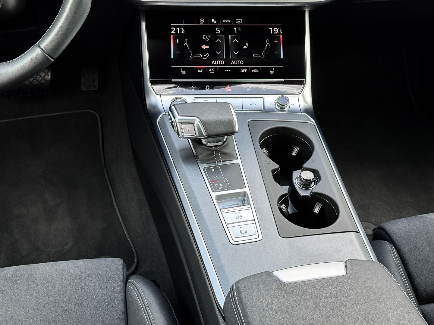 Audi A6 Avant 40 TDI quattro S line - Samsaru's Car Outlet