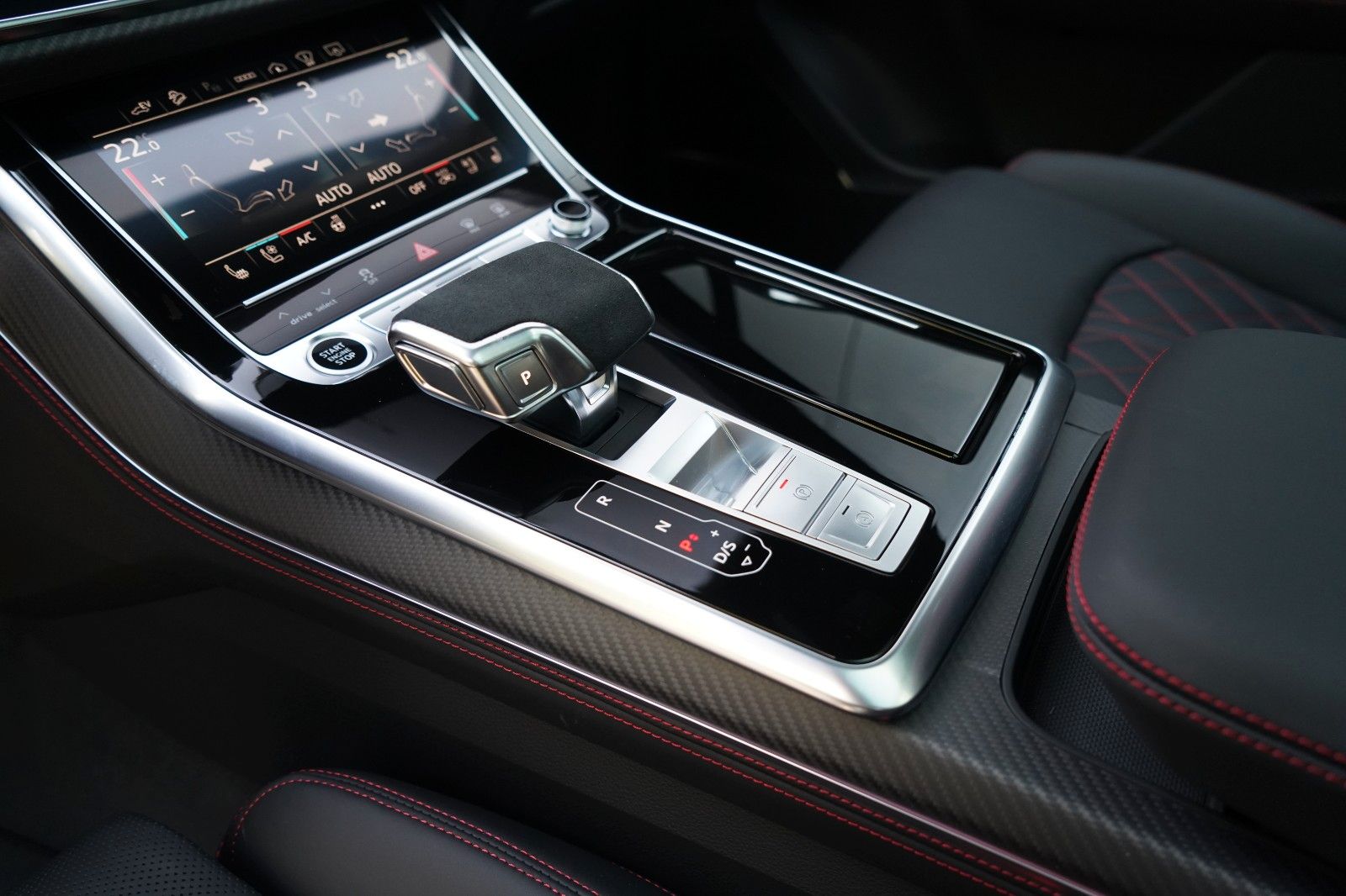 Audi Q7 60 TFSIe  CARBON OLED LASER MASSAGE SOFTCLOSE