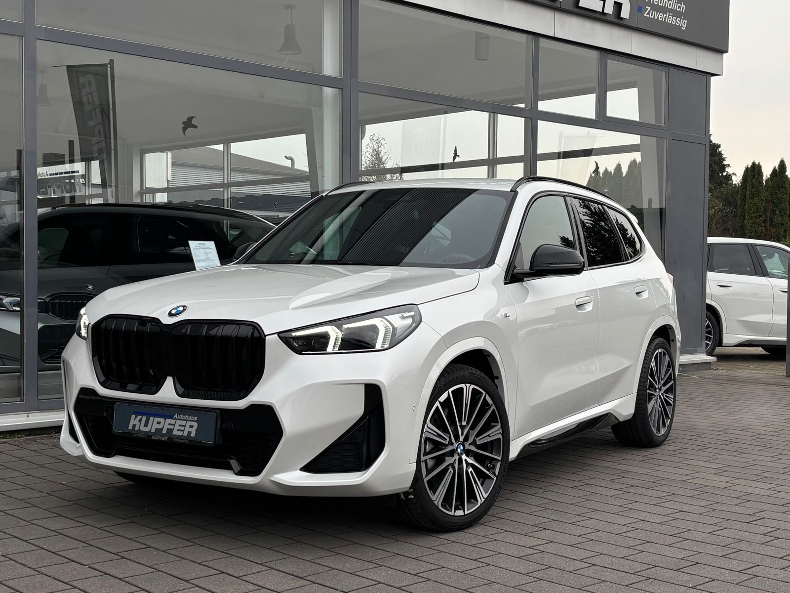BMW X1 xDrive 23d M Sportp. Adap.LED°AHK°ACC°20"-1Hd