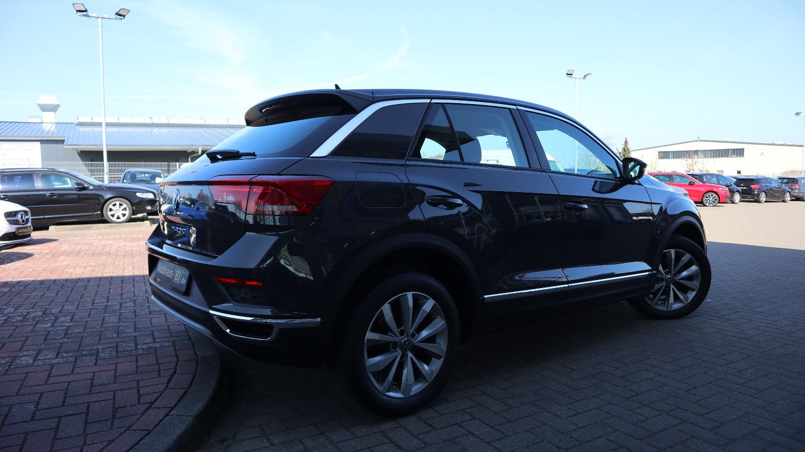 Volkswagen T-Roc Style 2.0 TDI - Samsaru's Car Outlet