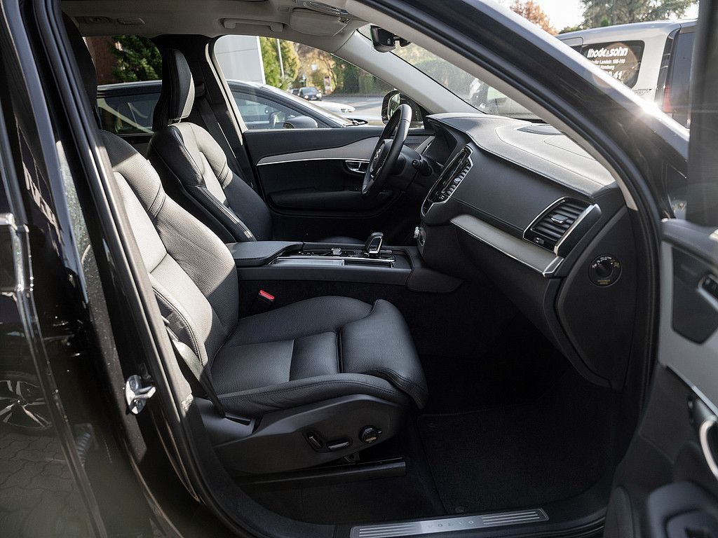 Volvo XC90 B5 AWD Plus Bright Panorama, AHK