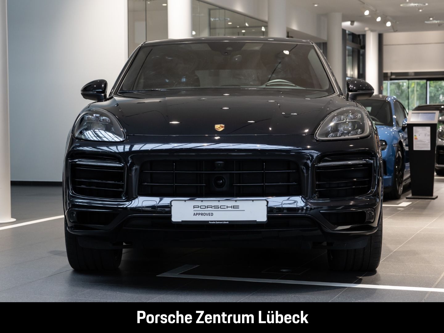 Porsche Cayenne S Coupe Hinterachslenkung Head-Up