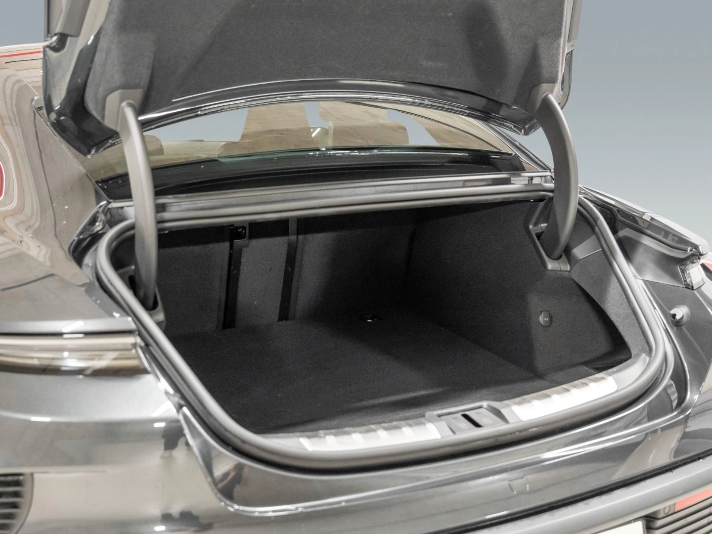 Porsche Taycan Turbo Burmester InnoDrive Massage HD-Matr