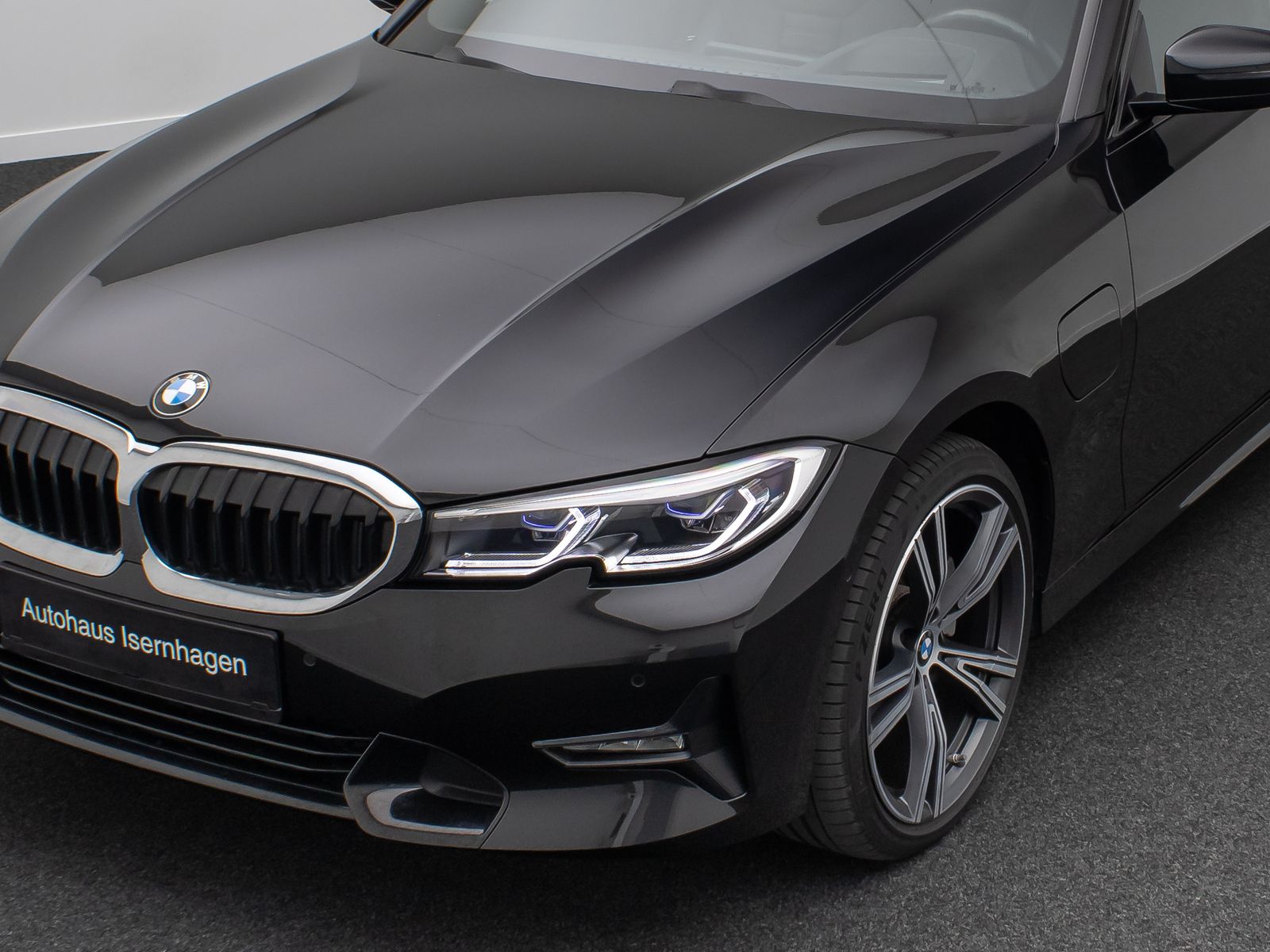 BMW 320e xD Sport Line - Samsaru's Car Outlet