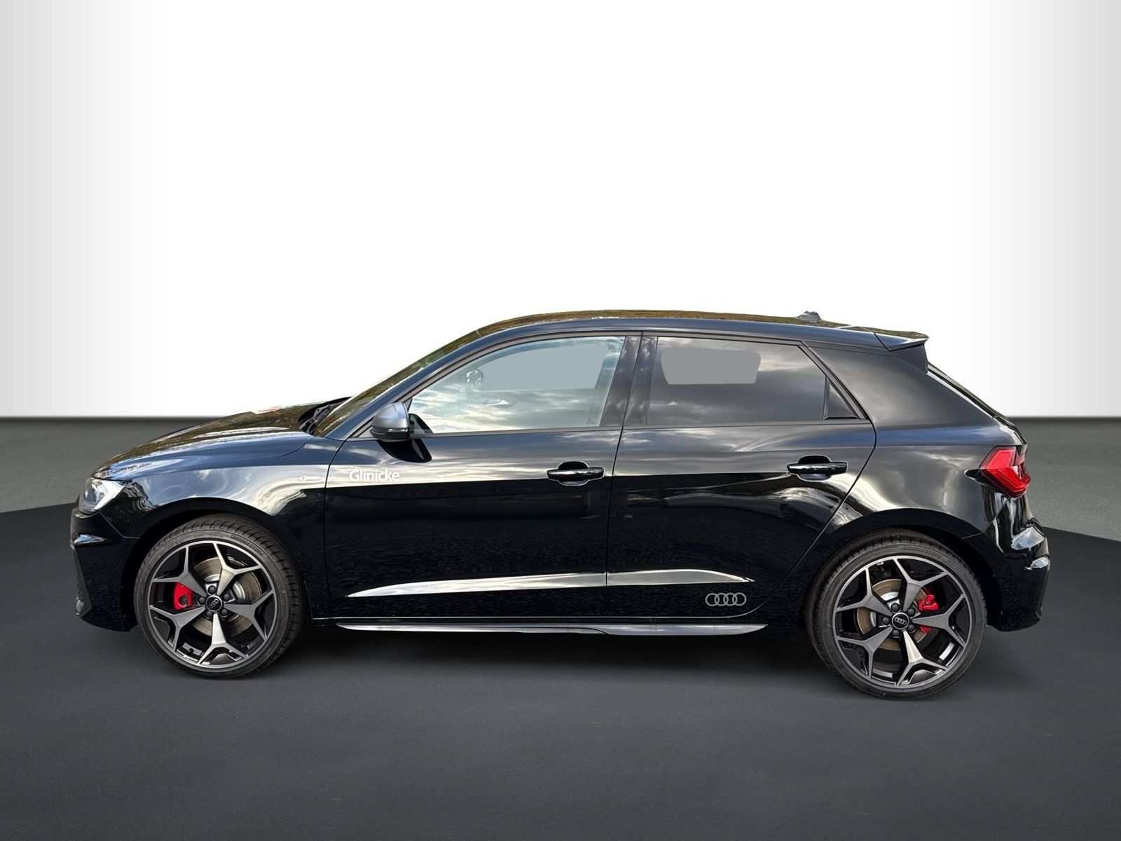 Audi A1 Sportback 40 2.0 TFSI S line DSG, RFK, NAVI