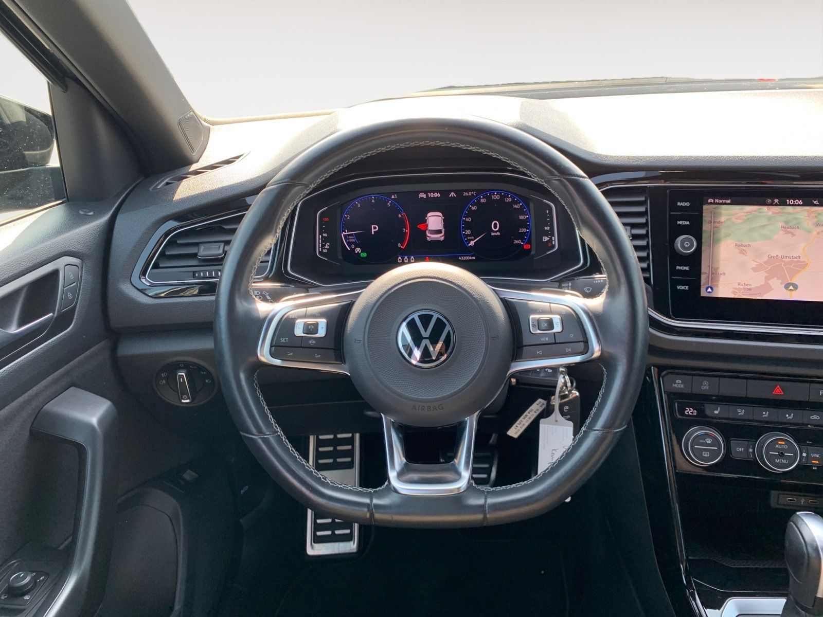 Volkswagen T-Roc 1.5 TSI Sport+Back - Samsaru's Car Outlet