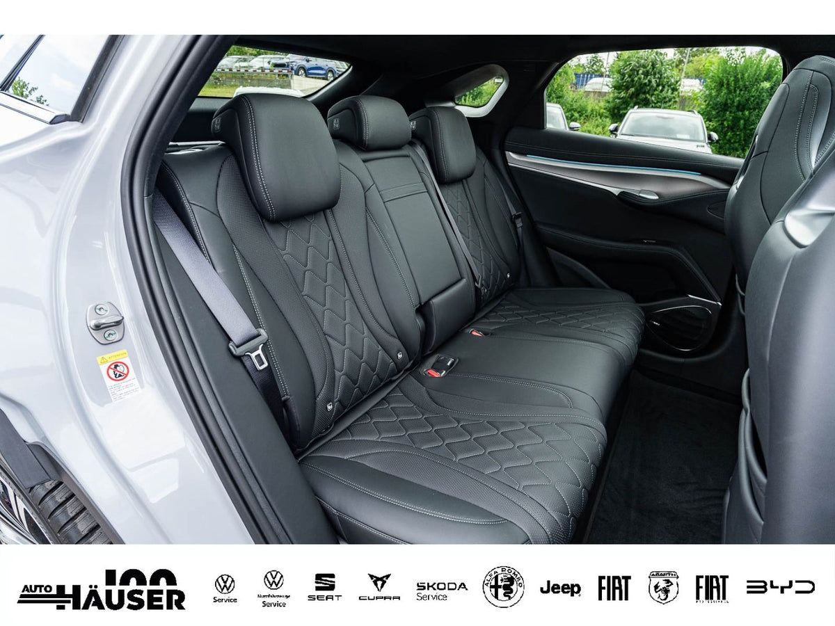 BYD Sealion 7