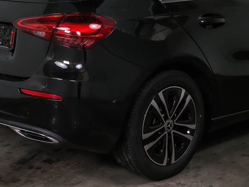Mercedes-Benz A 180 PROGRESSIVE - Samsaru's Car Outlet