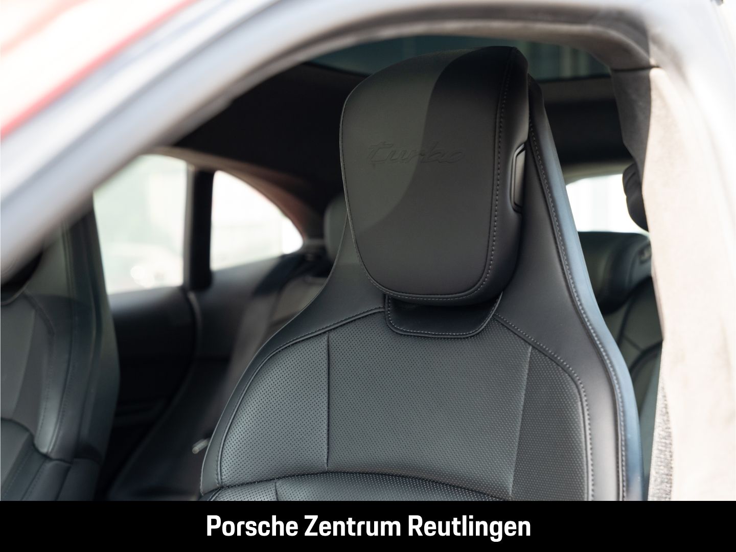 Porsche Taycan Turbo Cross Turismo LED-Matrix Panorama