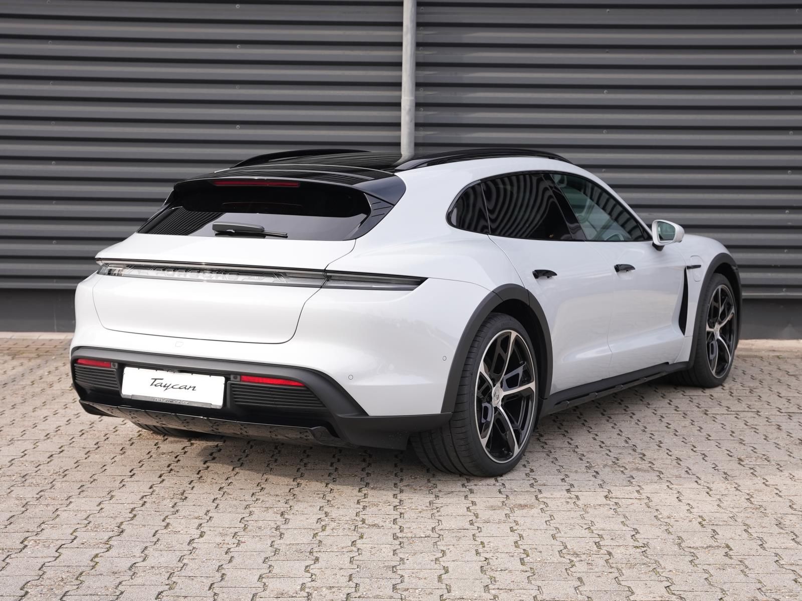 Porsche Taycan 4S Cross Turismo InnoDrive Surround-View