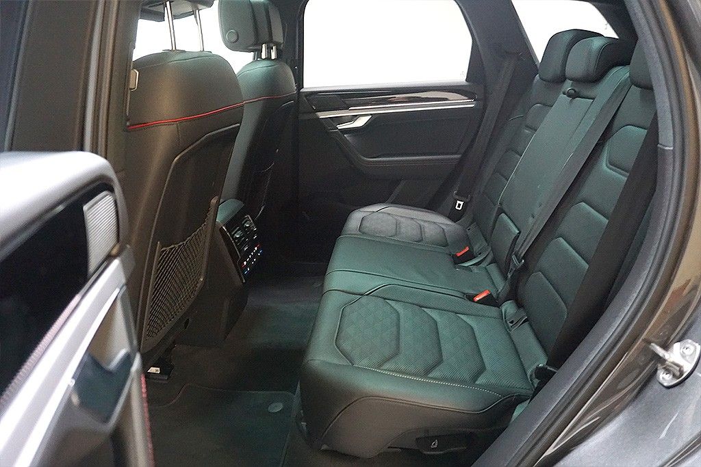 Volkswagen Touareg 3.0TDI Tiptr R-Line 4M "Edition20" VOLL