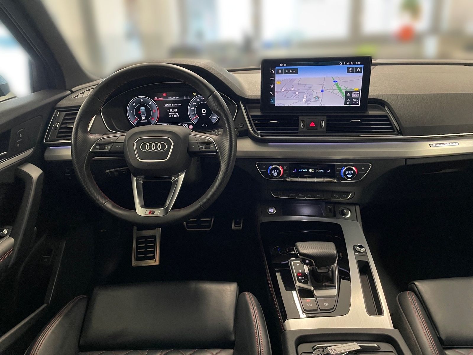 Audi Q5 40 TDI quattro S line *AHK*MATRIX*PANO*