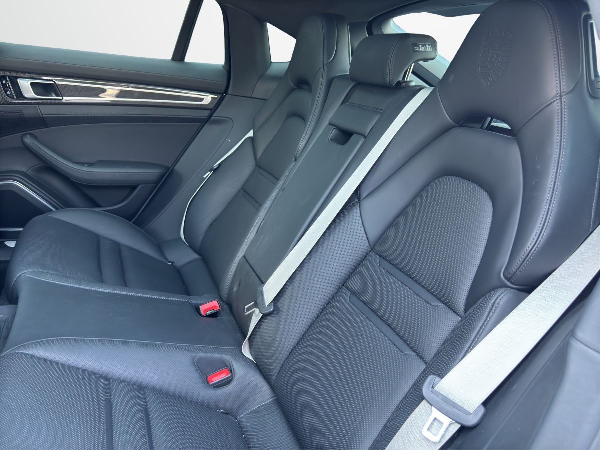 Porsche Panamera 4S E-Hybrid | Hinterachslenkung | BOSE