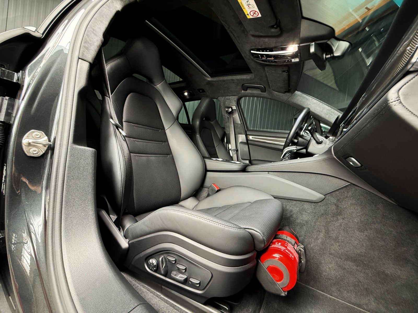 Porsche Panamera Sport Turismo Turbo S + Approved + PCCB