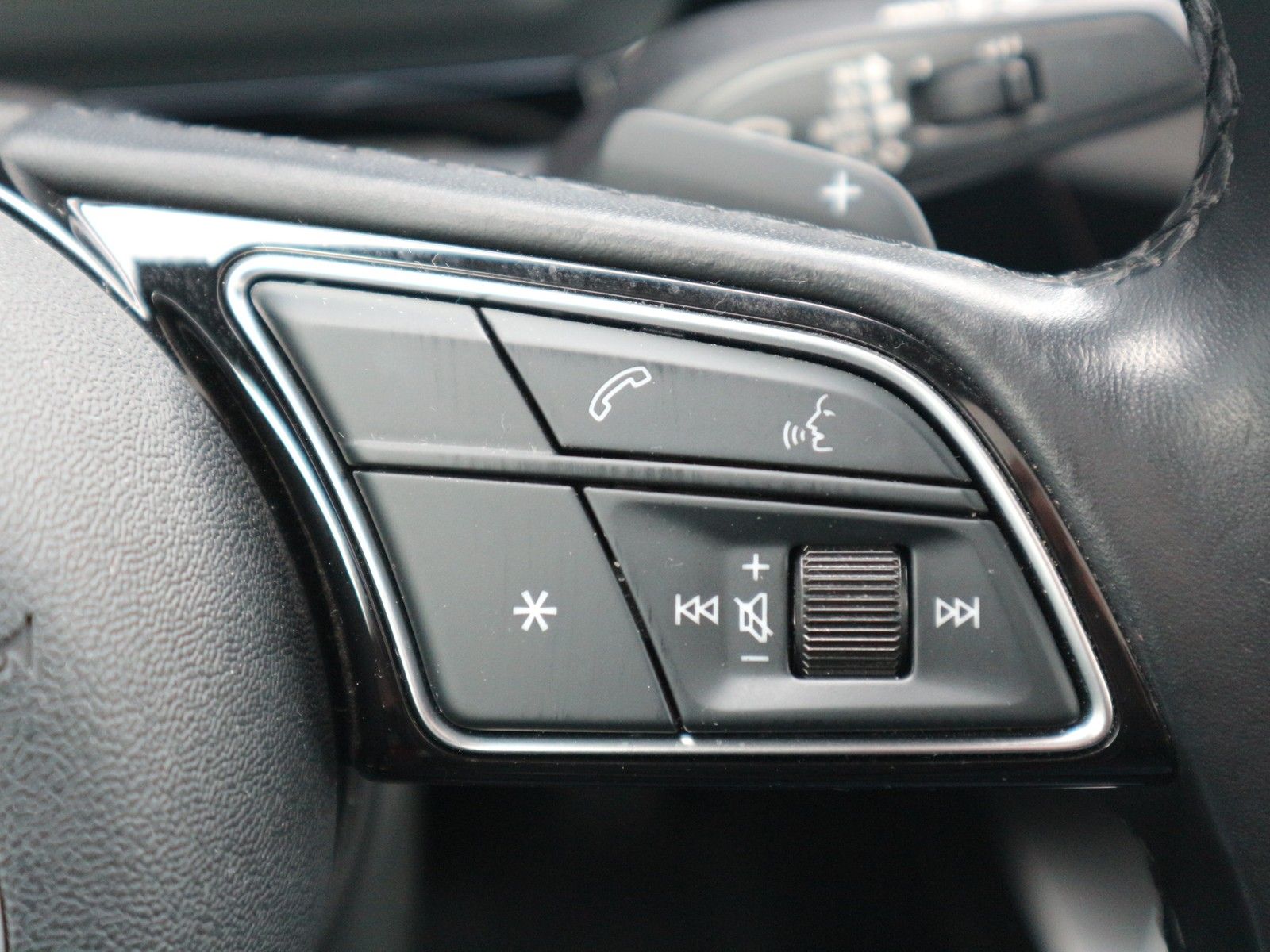 Audi A3 Sportback 30 2,0 TDI S line Matrix Pano VC