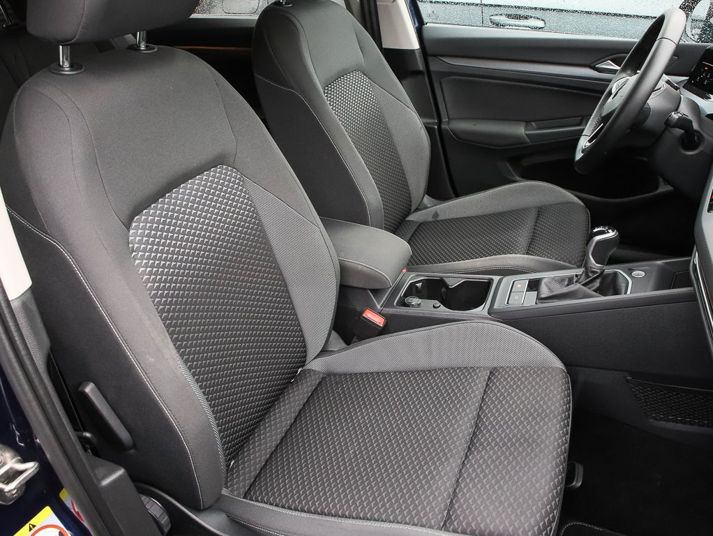 Volkswagen Golf VIII 1.5 TSI ACTIVE - Samsaru's Car Outlet