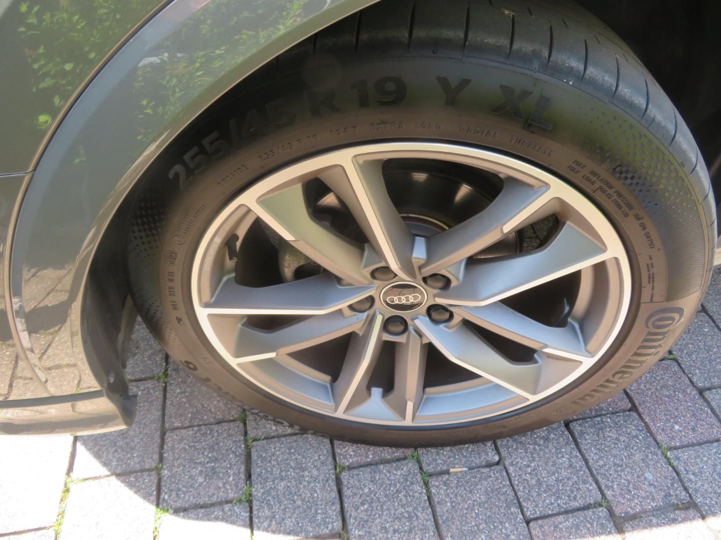 Audi Q3 S line 35 TDI Quattro S-Tronic - Samsaru's Car Outlet