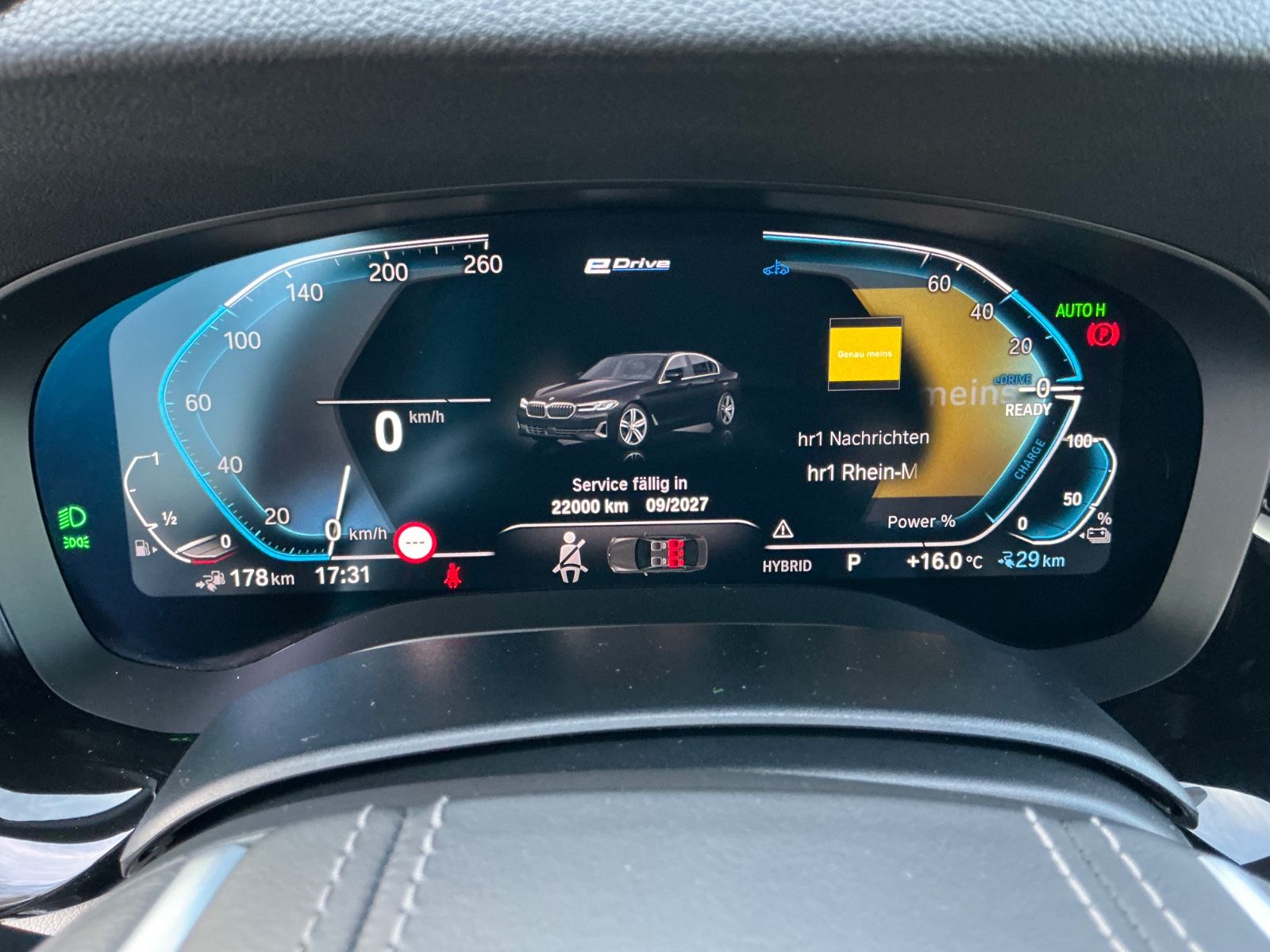 BMW 530 e xDrive M Sport S Dach, Display Key LDG