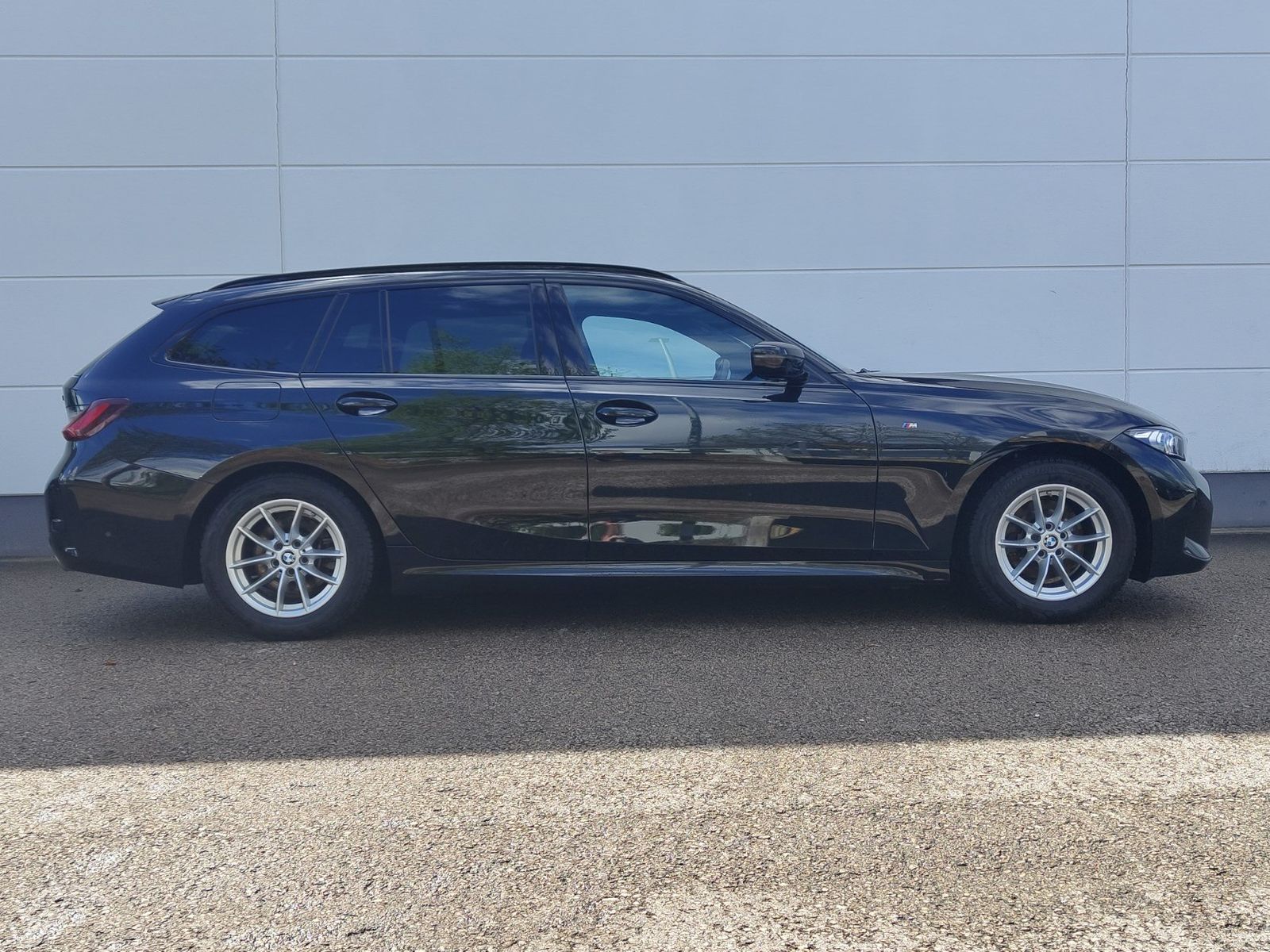 BMW 320d Touring M Sportpaket - Samsaru's Car Outlet