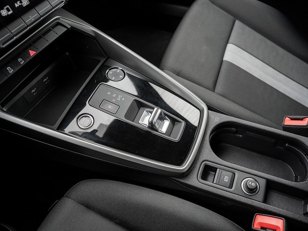 Audi A3 Limousine 35 TDI advanced NAVI KAM ACC SHZ AL