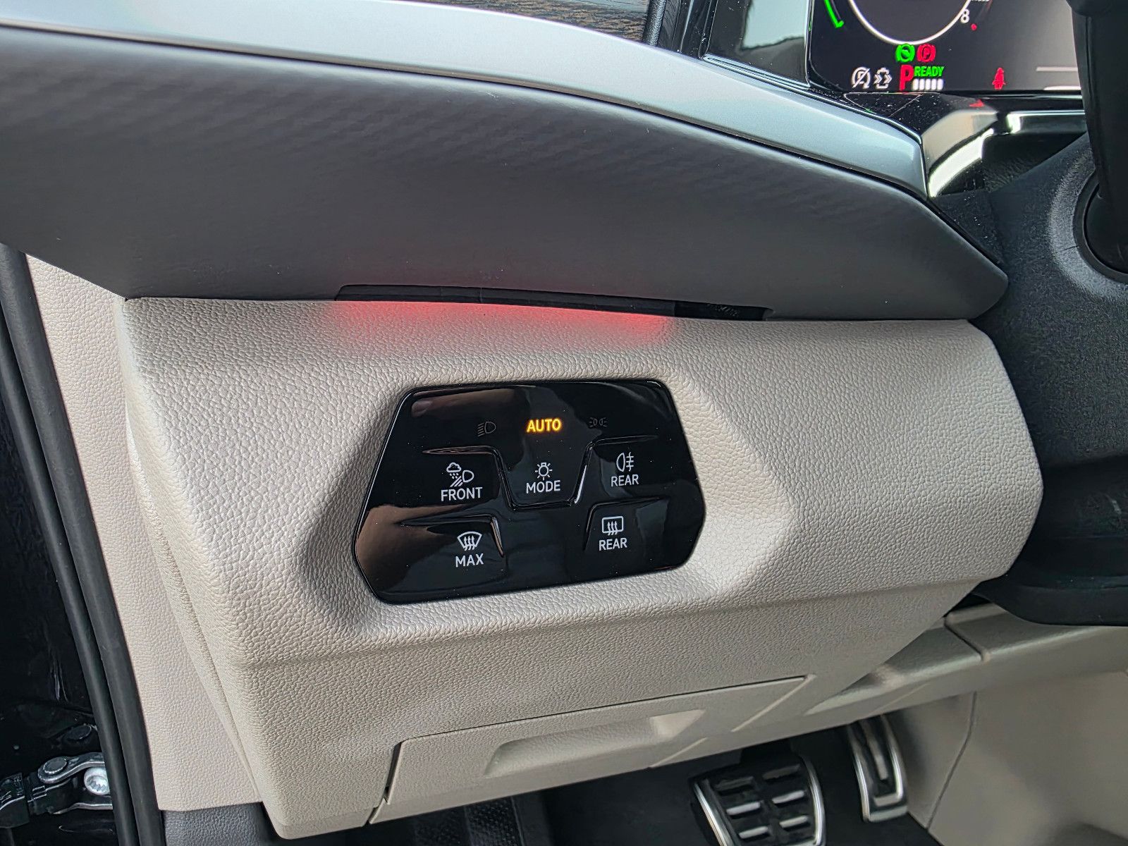 Volkswagen Multivan Style eHybrid 4M AHK Sitzbelüf NP:103T€