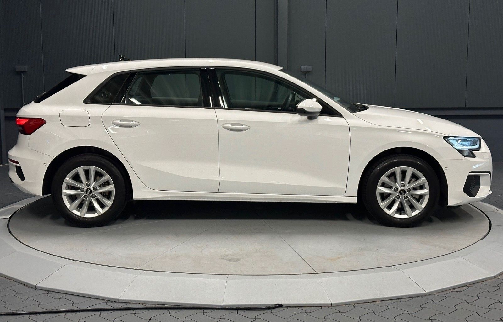 Audi A3 Sportback 35 TFSI *Sport-Sitz*ACC*Park-Assist