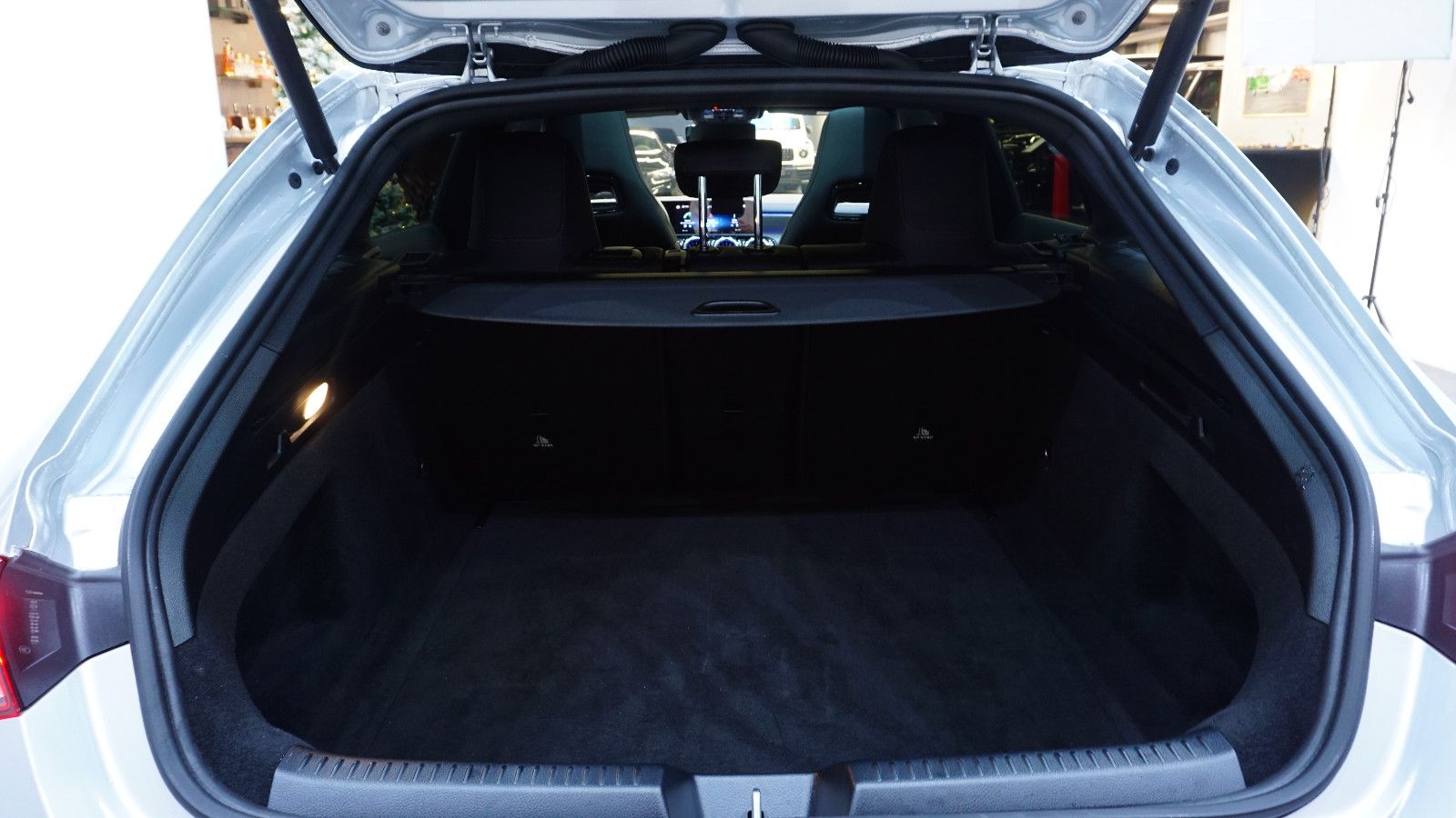 Mercedes-Benz CLA 200 Shooting Brake 4MATIC - Samsaru's Car Outlet