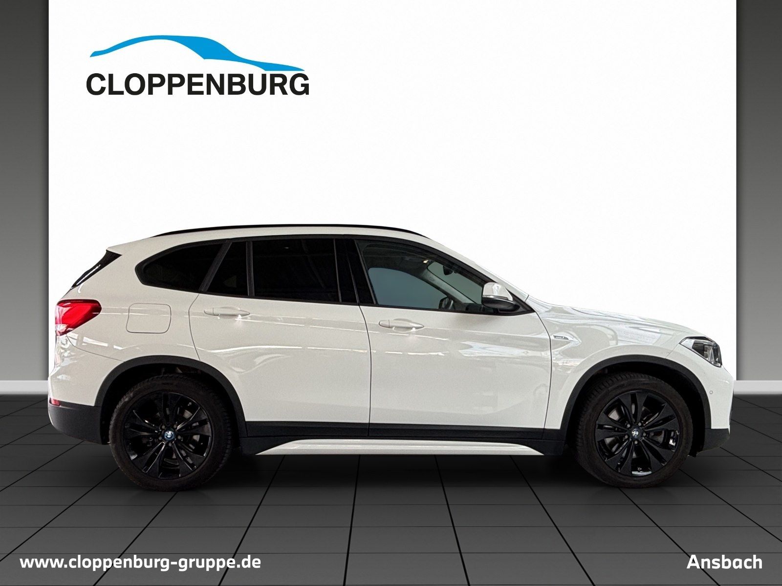 BMW X1 xDrive25e Sport Line - Samsaru's Car Outlet