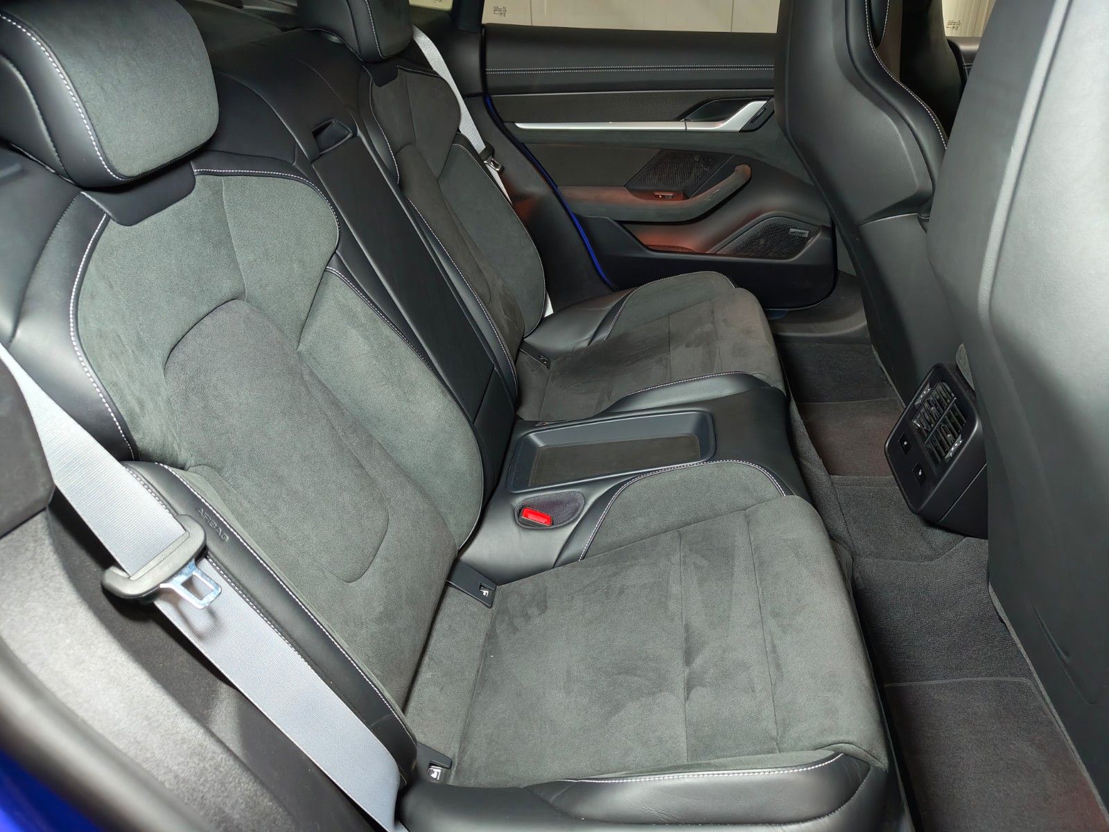 Porsche Taycan Turbo GT Inno-Drive Matrix-LED 4-Sitzer