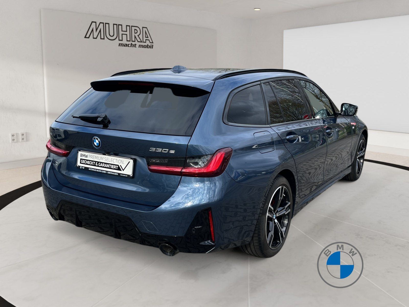 BMW 330e xDrive Touring M Sport Pro AHK Pano ACC H/K