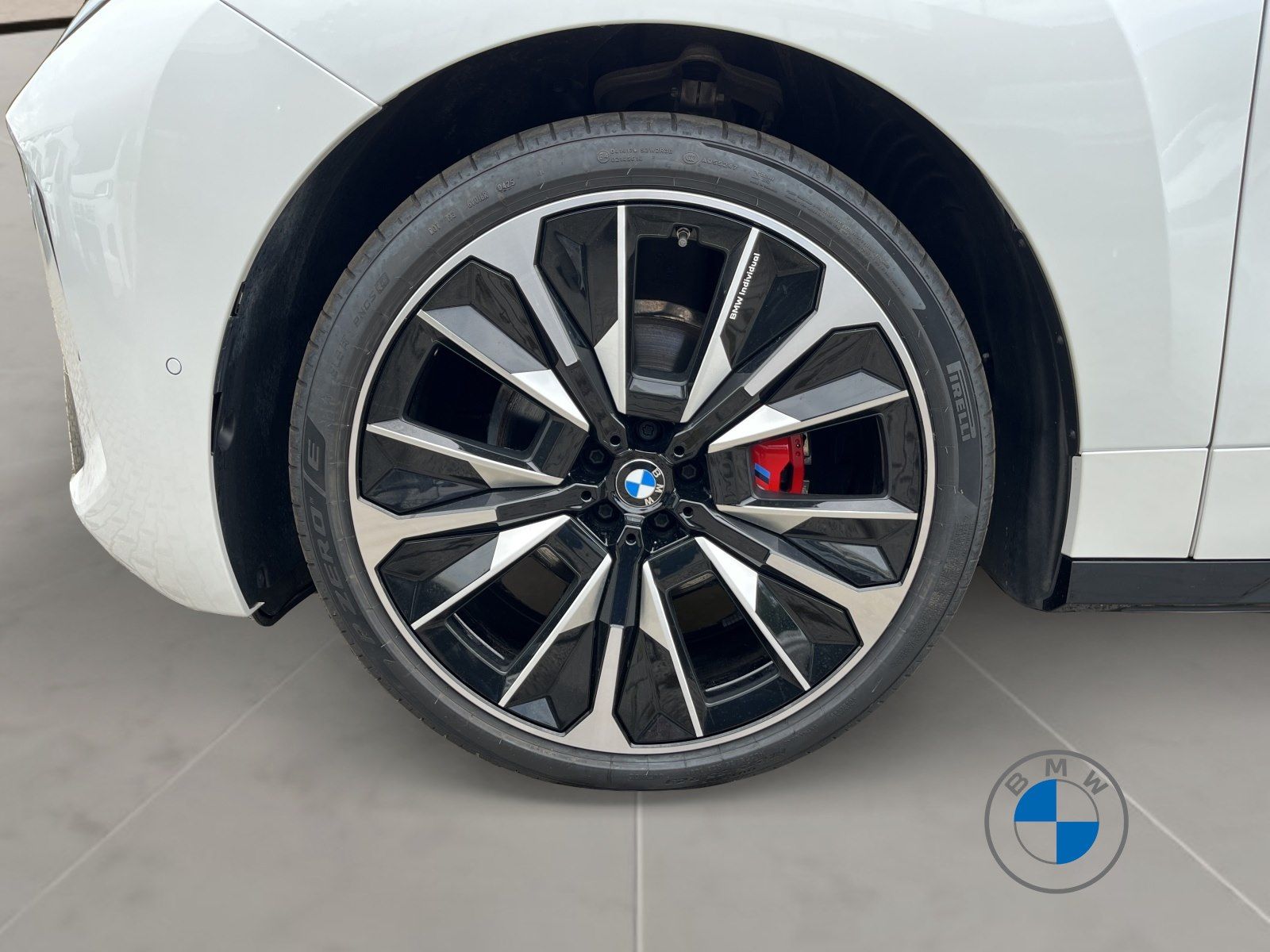 BMW iX M70 xDrive 23" Pano Sky DA/PA Prof. AHK