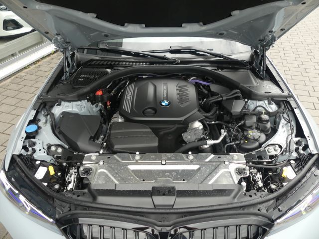 BMW 320 d xDriv Tou M Sport PRO ACC°Pano-Mem.°Stdhzg