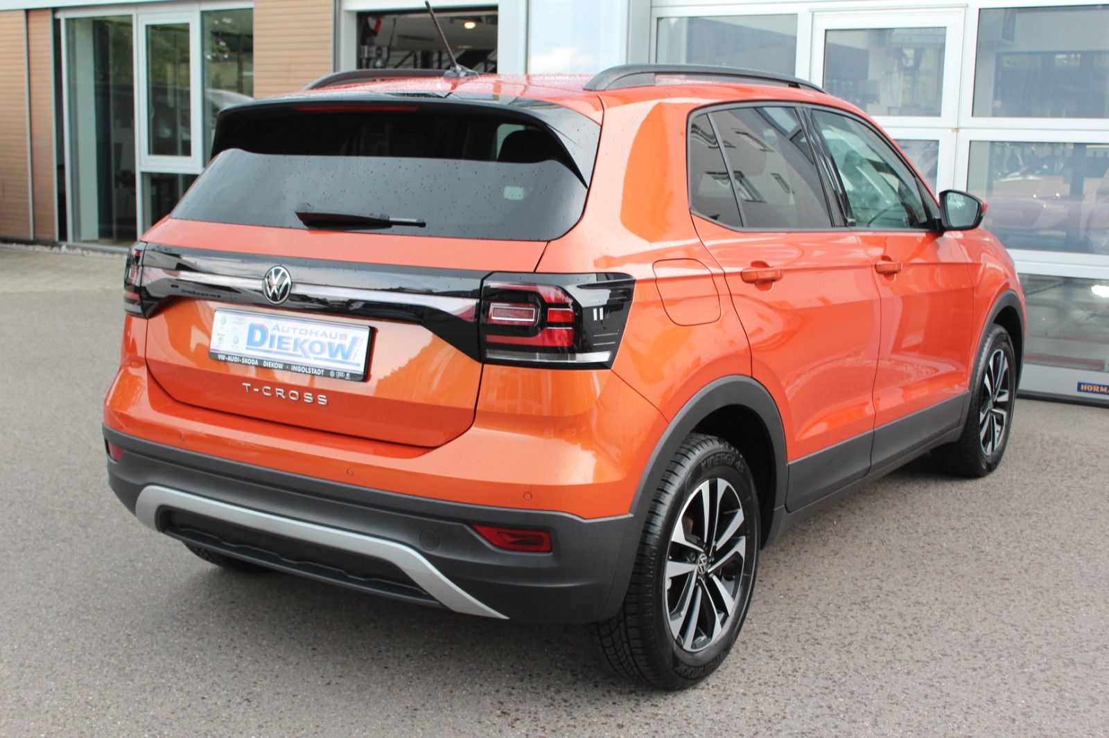 Volkswagen T-Cross United DSG - Samsaru's Car Outlet