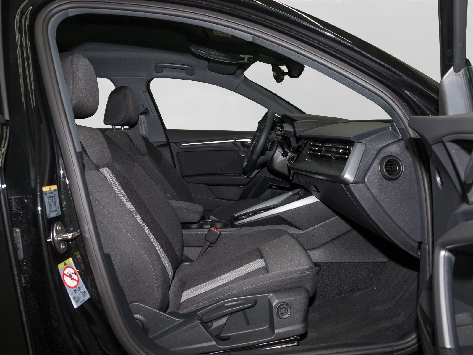 Audi A3 Sportback 35 TDI ADVANCED - Samsaru's Car Outlet