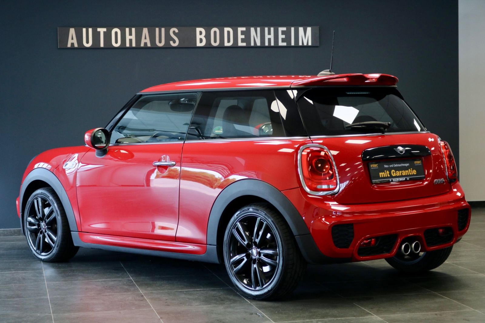 MINI John Cooper S Works - Samsaru's Car Outlet