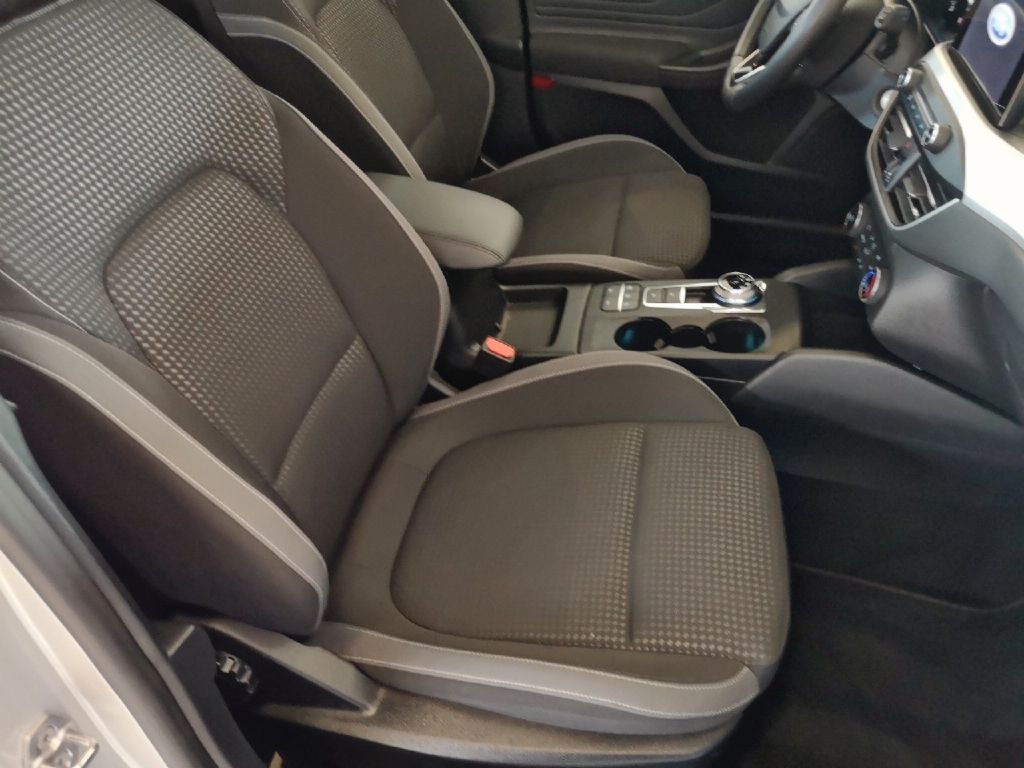 Ford Focus - Samsaru's Car Outlet
