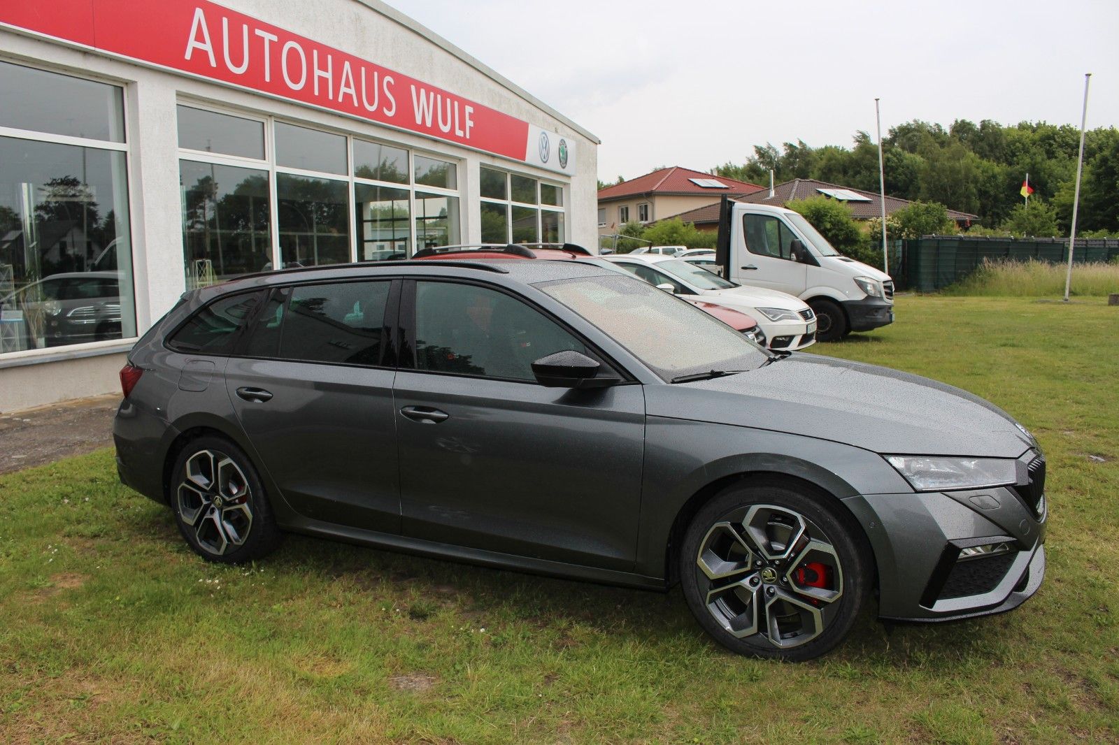 Skoda Octavia Combi RS - Samsaru's Car Outlet