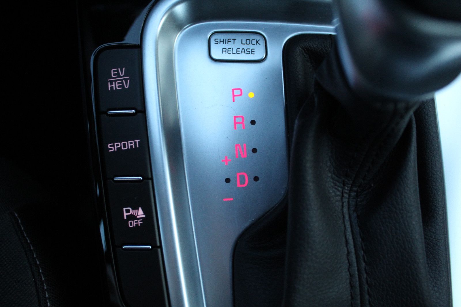 Kia Ceed Sportswagon Plug-in Hybrid Vision - Samsaru's Car Outlet