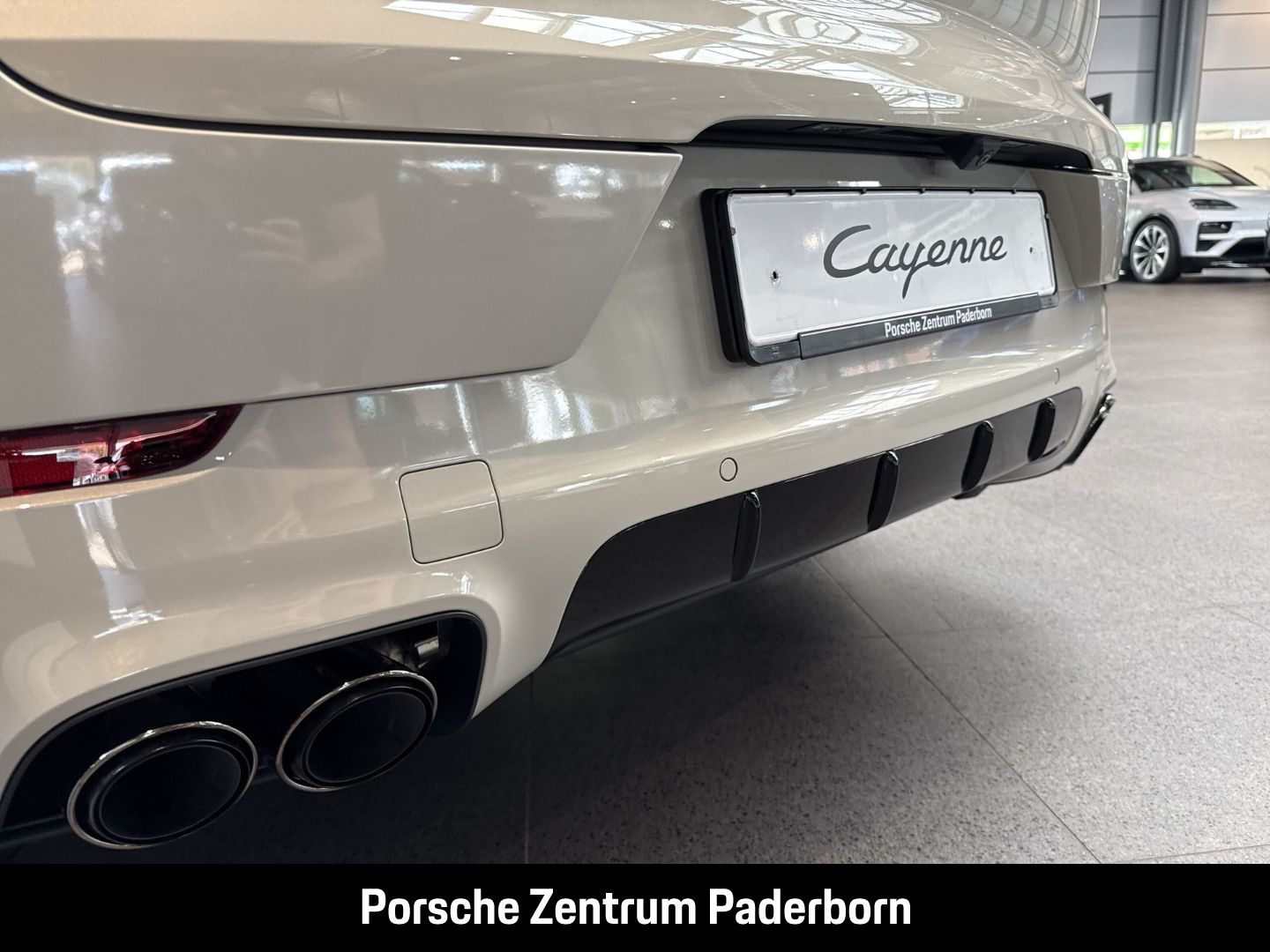 Porsche Cayenne E-Hybrid HA-Lenkung Nachtsicht InnoDrive
