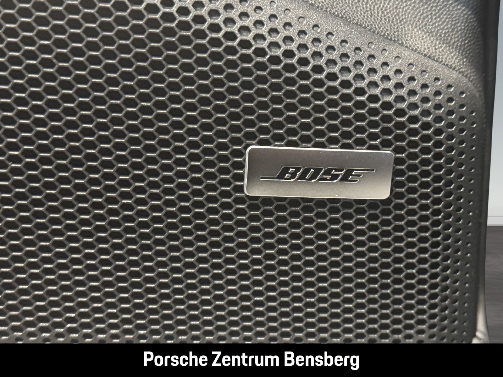 Porsche Macan 4S Electric