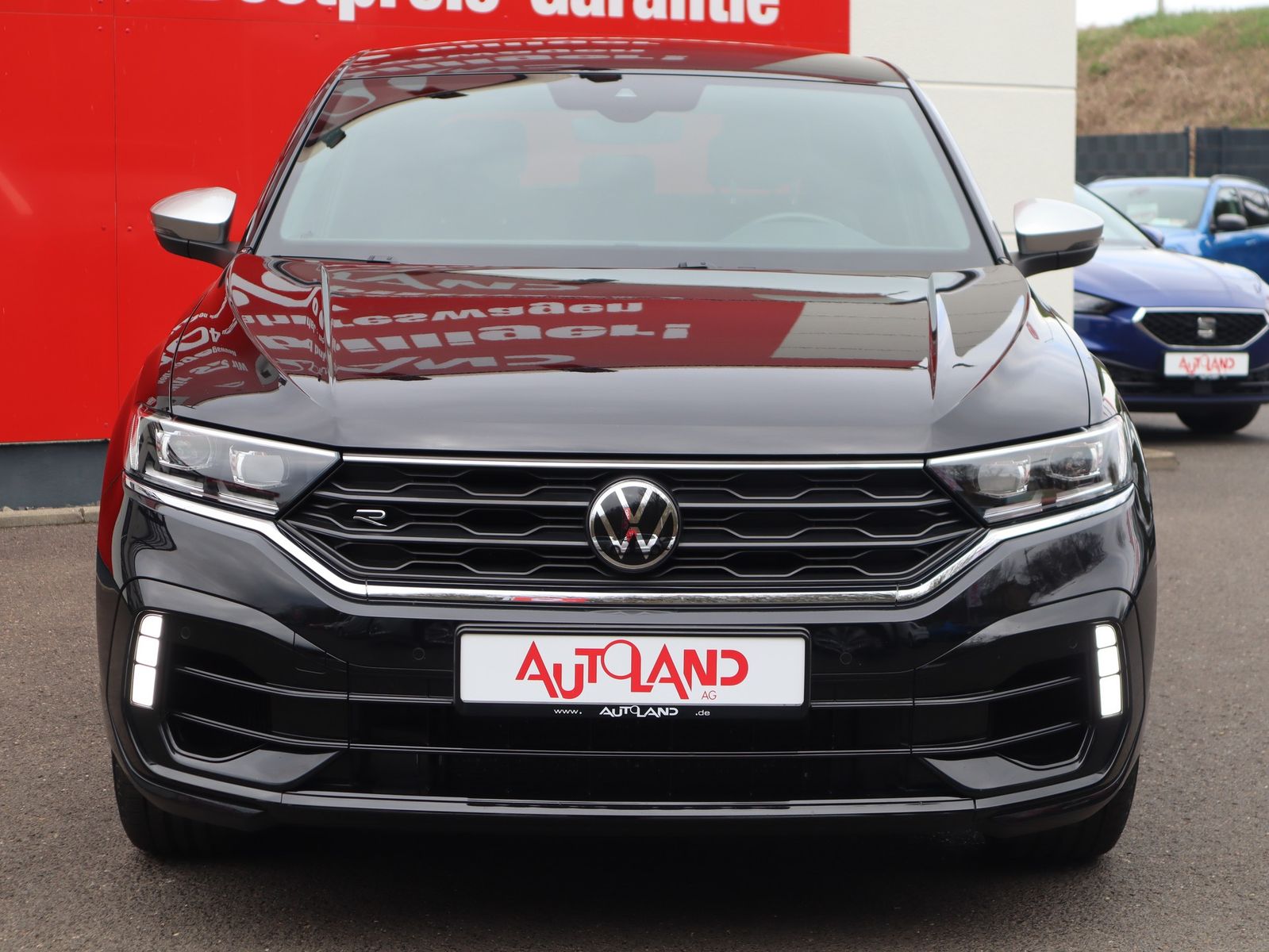 Volkswagen T-Roc 2.0 TSI DSG R 4Motion - Samsaru's Car Outlet