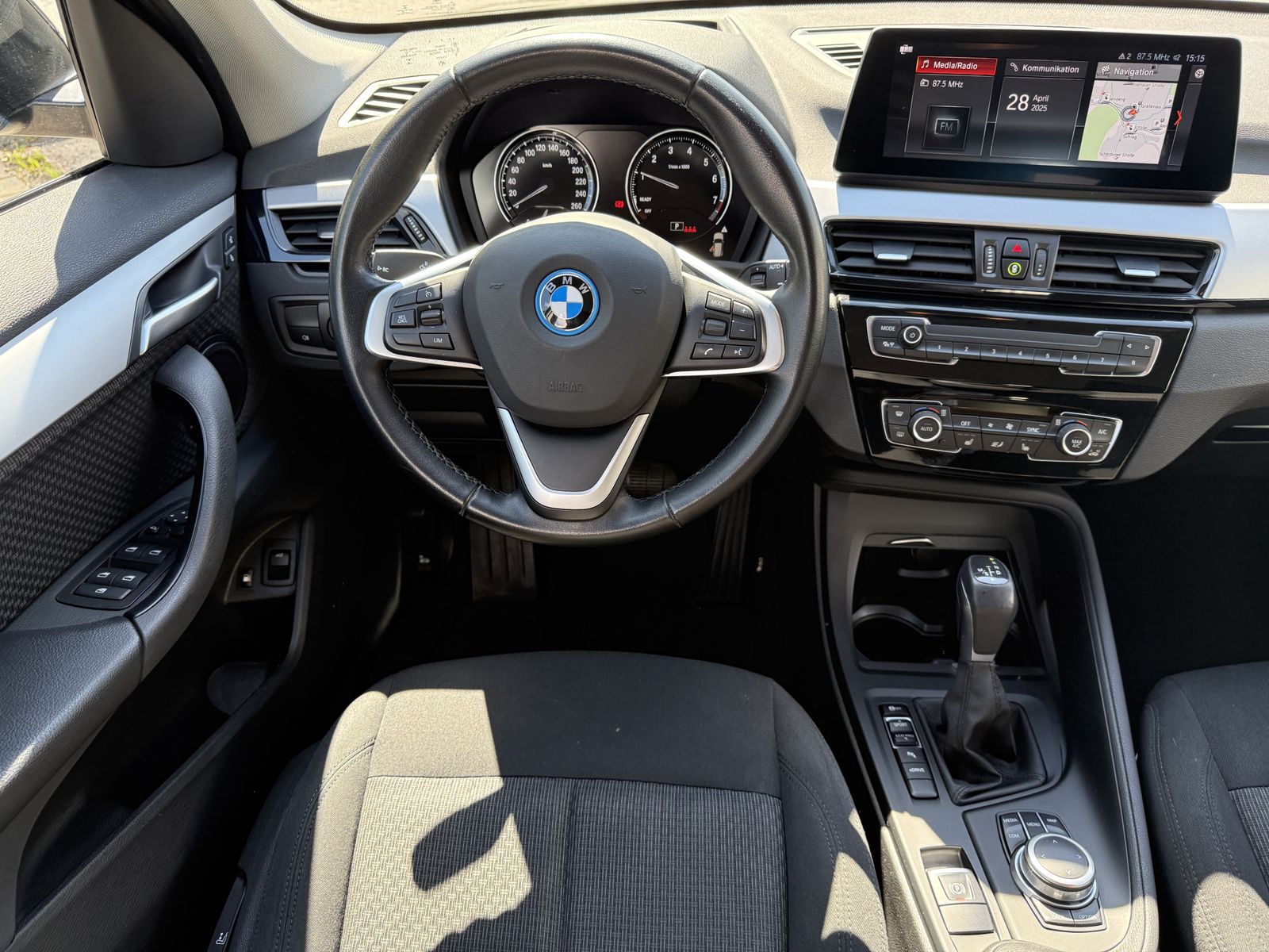 BMW X1 xDrive25e - Samsaru's Car Outlet