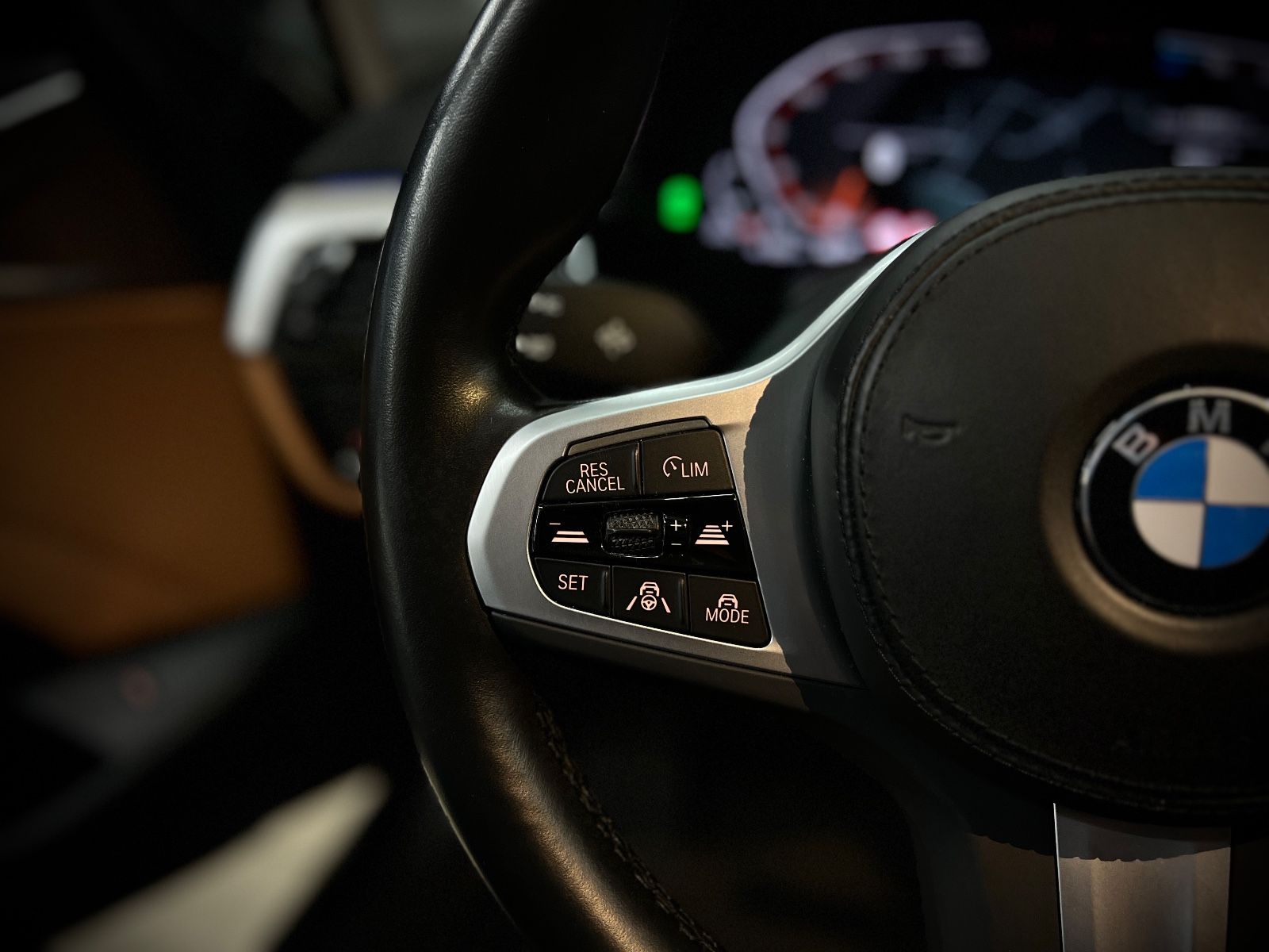 BMW 520d xDrive Luxury Line|LASER|LIVE-COCKPIT|1.HD