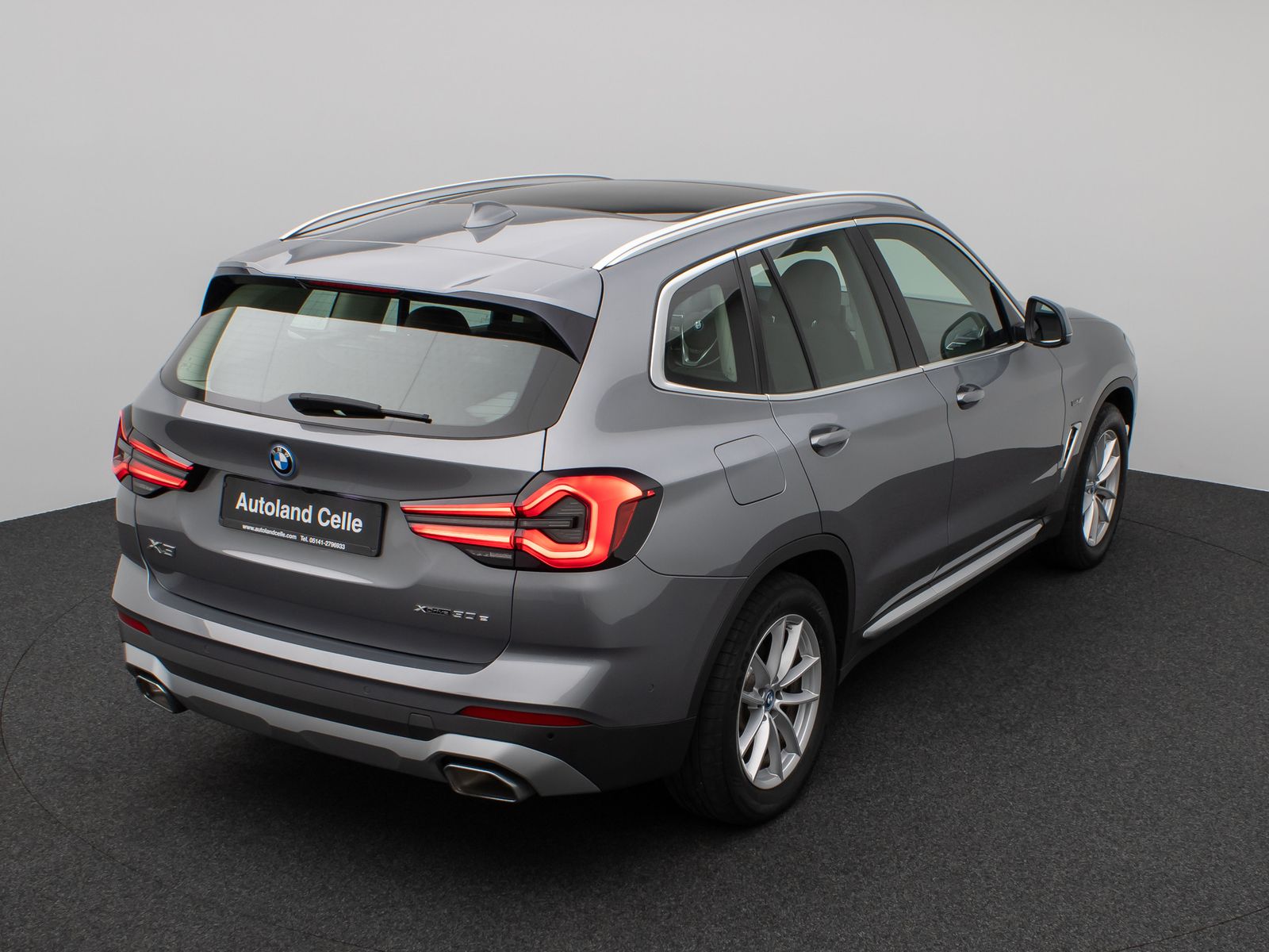 BMW X3 xD30e Panorama Kamera DAB HiFi Lenkrhz Sport