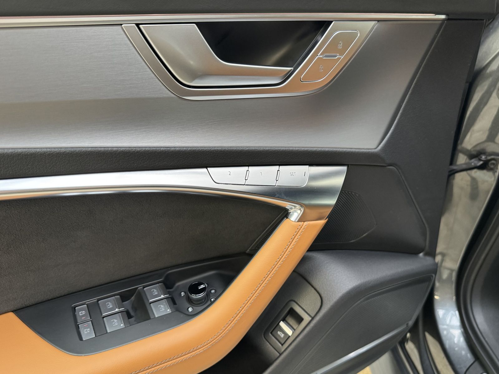 Audi RS6 HeadUP MatrixLED Pano B&O 360° ACC Sitzlüft.
