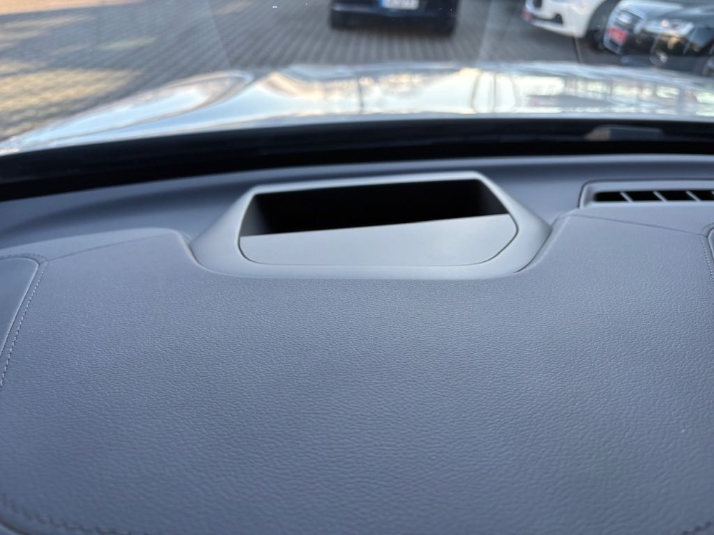 Volvo XC60 B4 Ultimate Dark HUD Pano Luftfed. 360° Har