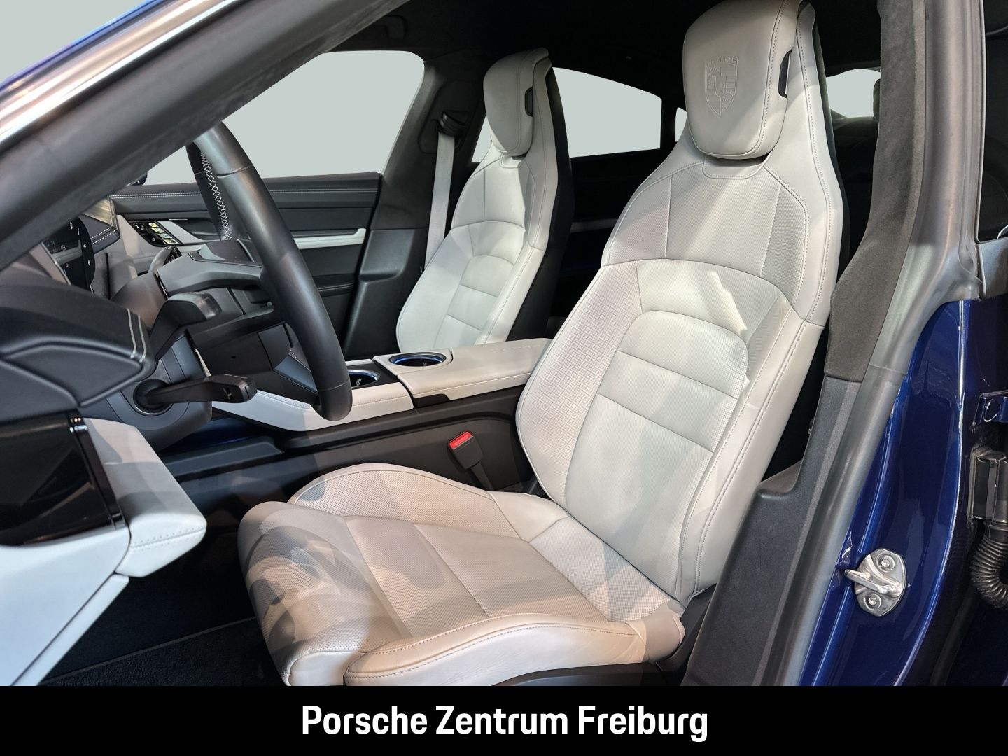 Porsche Taycan Turbo HA-Lenkung InnoDrive Head-Up BOSE